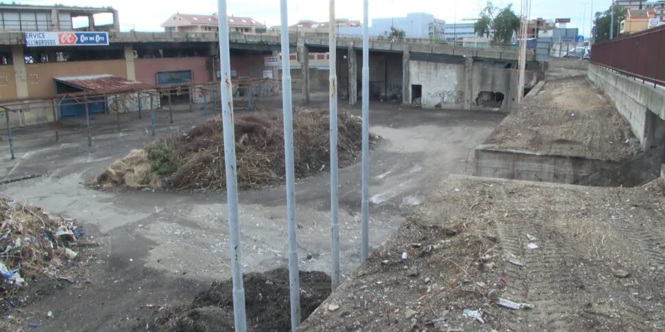 Messina, ex Grandi Magazzini: iniziata la bonifica