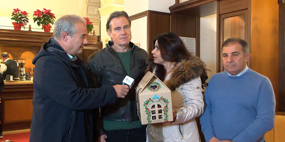 Nella casetta di Gazzetta del Sud-Rtp la storia del Cirs, l'energia di Jimmy Ghione e le prelibatezze di chef Caliri