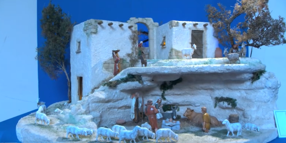 “Sulle orme di San Francesco”, nell'arcivescovado di Messina in mostra l'arte dei presepi