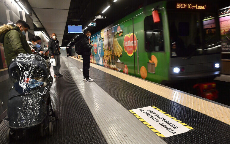 Bimbo Di 4 Anni Morto Nell'ascensore Della Metro, Condannato A 8 Mesi L ...