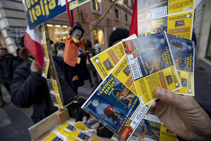 Lotteria Italia: 5mln a Somaglia, 2mln a Palermo. La fortuna bacia … Lotteria Italia: 5mln a Somaglia, 2mln a Palermo. La fortuna bacia …