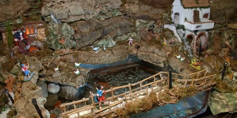 A Messina un presepe unico a piazza Cairoli: i 3000 pezzi fissi e meccanizzati di Sebastiano Madaffari