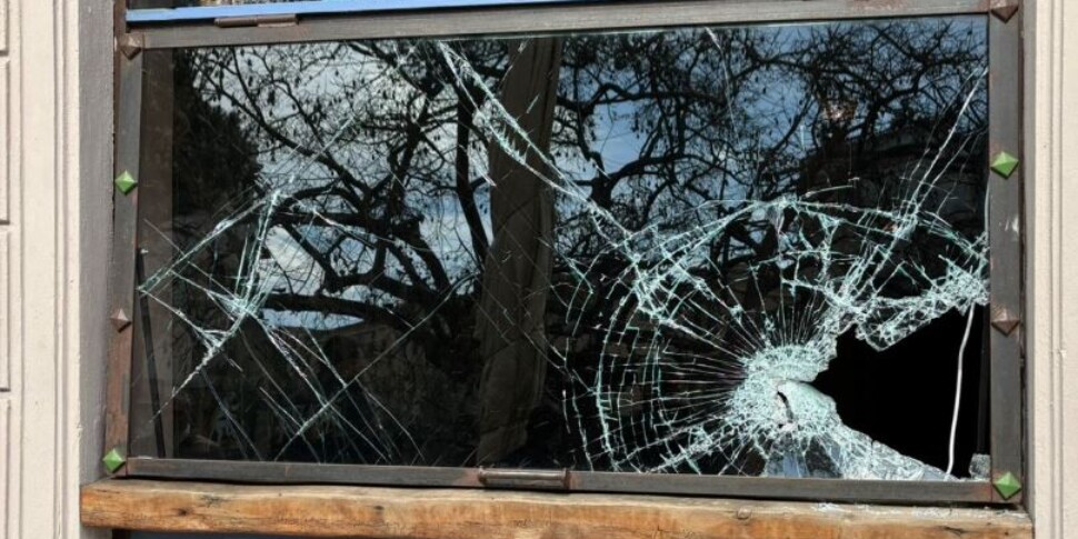 Messina, lo "spaccavetrine" è tornato? Nuovo colpo in un locale di Largo Seggiola