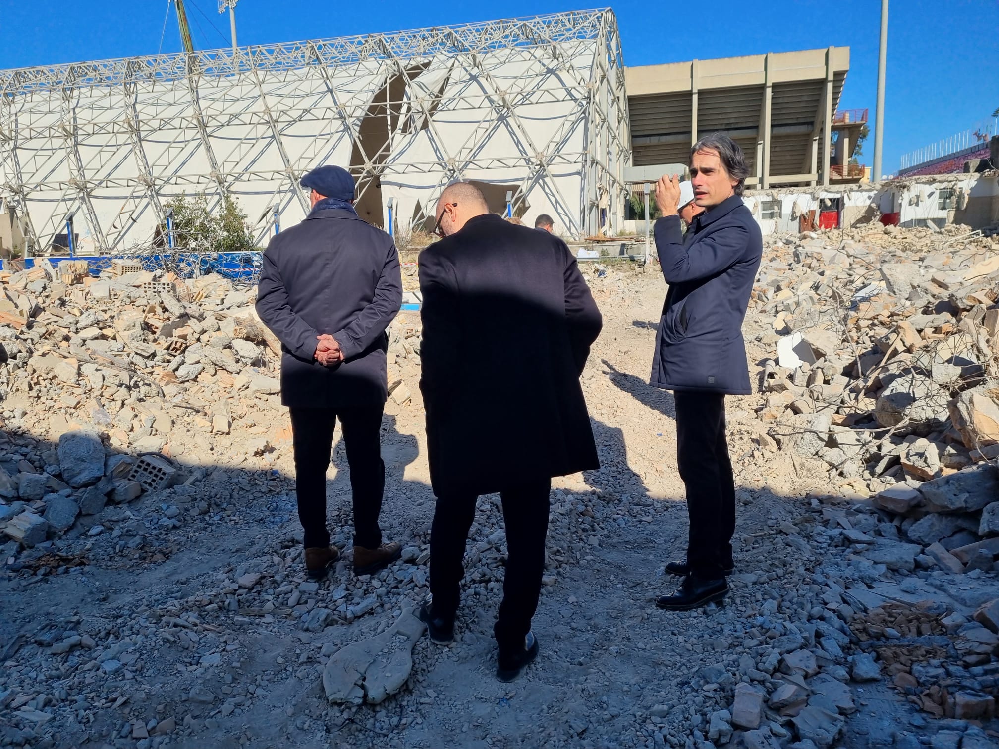Piscina comunale di Reggio, il restyling procede come da programma Piscina comunale di Reggio, il restyling procede come da programma