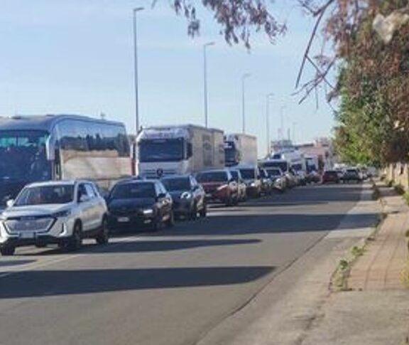 Svincolo di Tremestieri chiuso, la zona sud di Messina piomba nel caos