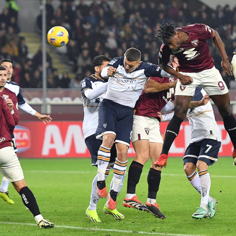 Torino's Duvan Zapata scores the goal (2-0) during the italian Serie A soccer match Torino FC vs US Lecce at the Olimpico Grande Torino Stadium in Turin, Italy, 16 february 2024 ANSA/ALESSANDRO DI MARCO