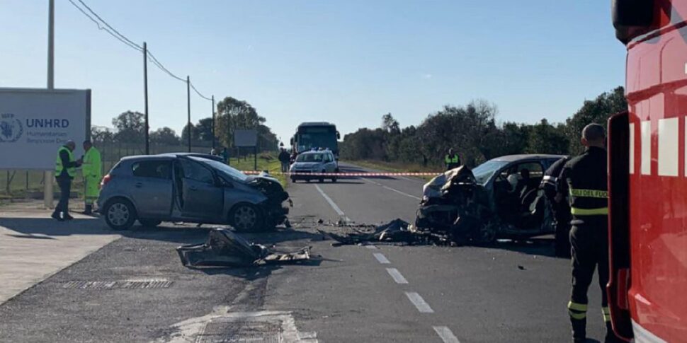 Scontro Frontale Tra Due Auto A Brindisi | Muoiono Due Donne