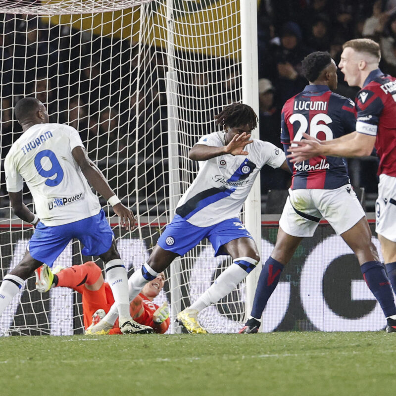 Inter's Yann-Aurel Bisseck jubilates with his teammates after scoring the goal during the Italian Serie A soccer match Bologna FC vs FC Inter at Renato Dall'Ara stadium in Bologna, Italy, 9 March 2024. ANSA /ELISABETTA BARACCHI