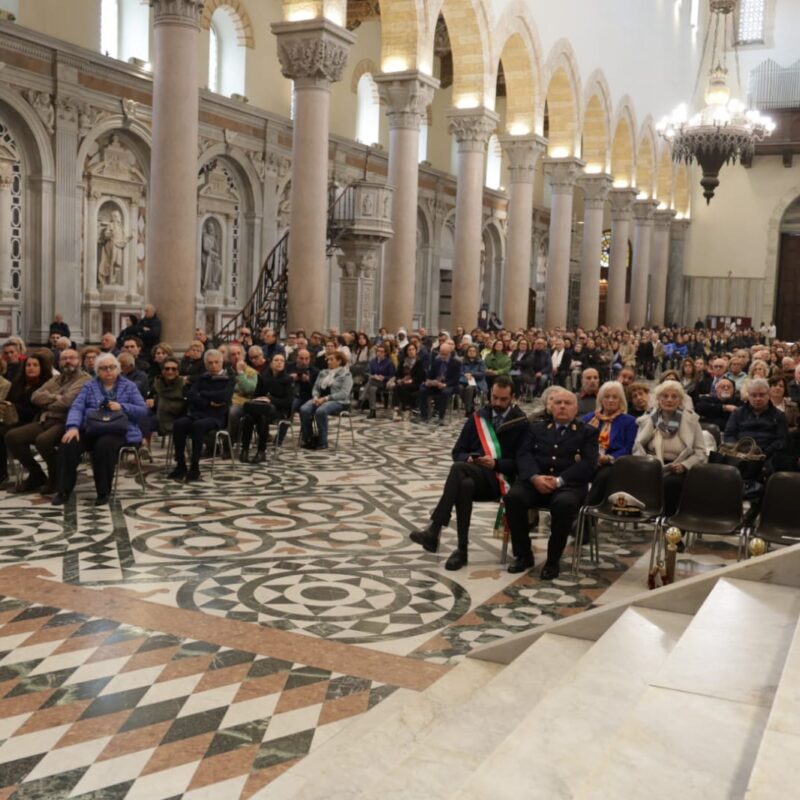 Messina, la messa di Pasqua in Duomo e la processione di Cristo risorto FOTO