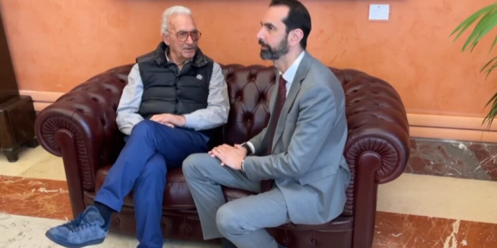 Messina, anziano aggredito sulla panoramica. Longo ricevuto dal sindaco: "Mi sento sconfitto da un ragazzino"