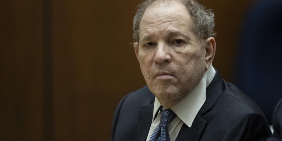 La Corte dello Stato di NY revoca la condanna di Weinstein per reati sessuali