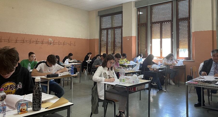 messina il certamen peloritanum a marta alberto studentessa del liceo medi di barcellona da Feedpress.me messina il certamen peloritanum a marta alberto studentessa del liceo medi di barcellona