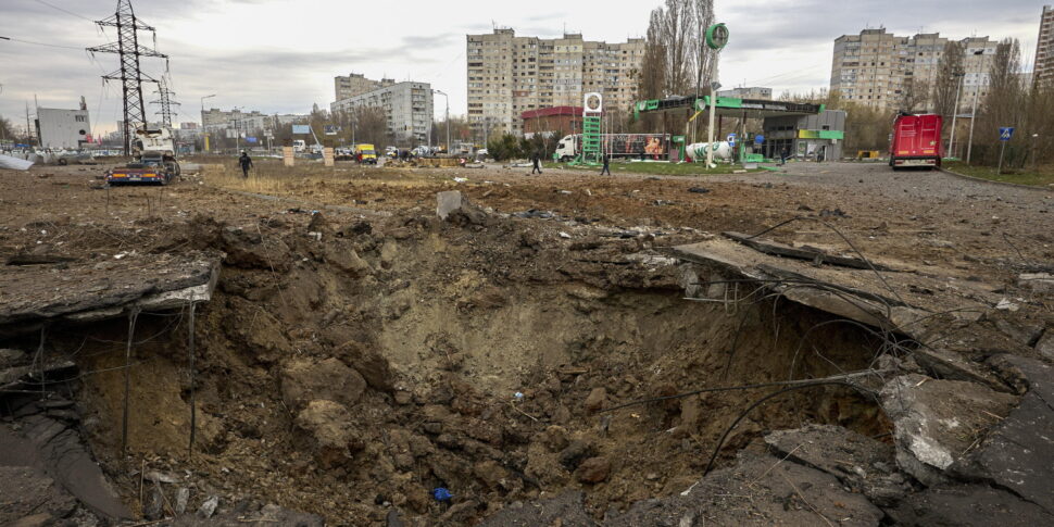 Kiev ammette: "Abbandonate posizioni a nord di Kharkiv. Aree popolate passate sotto il controllo russo"