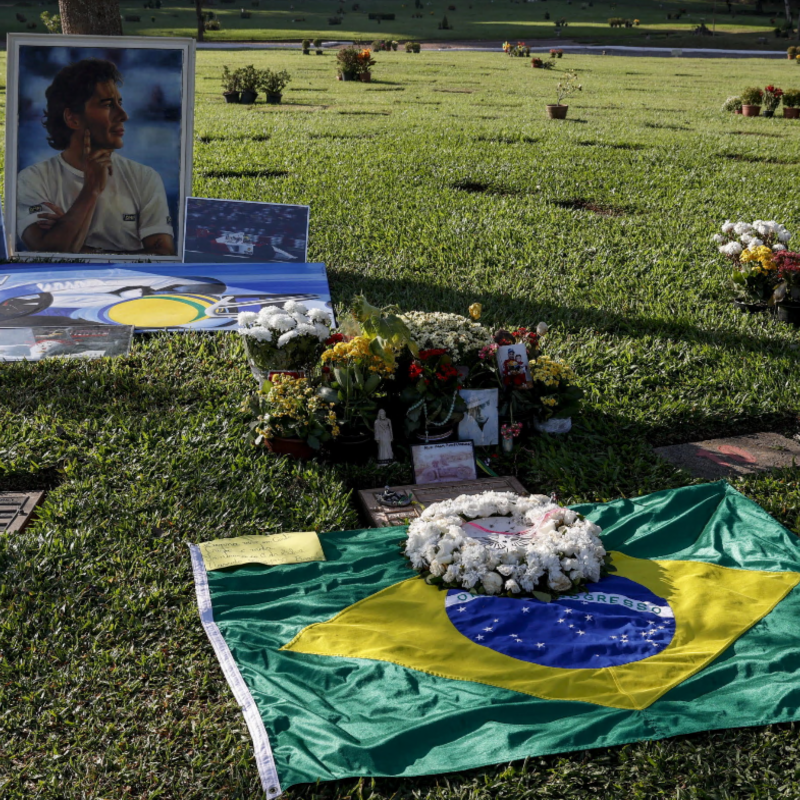 Trent'anni senza Ayrton Senna, dal Brasile all'Italia gli omaggi al