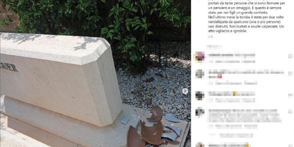 Vandalizzata la tomba di Enrico Berlinguer a Roma. La figlia Bianca: "Atto ignobile". La condanna della politica
