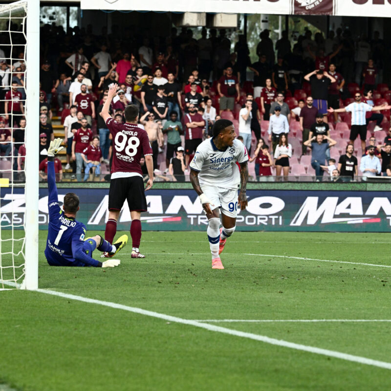 Verona's Michael Folorunsho jubilates after scoring the goal during the Italian Serie A soccer match US Salernitana vs Hellas Verona FC at the Arechi stadium in Salerno, Italy, 20 May 2024.ANSA/MASSIMO PICA