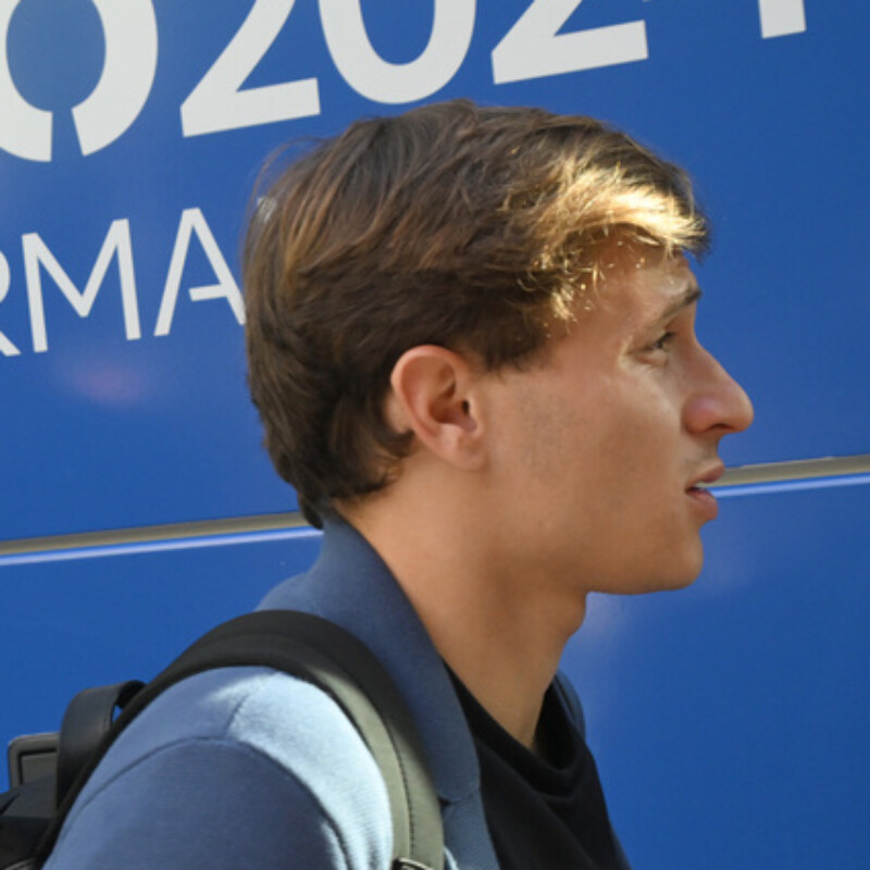 Italy’s midfielder Nicolò Barella, upon arrival at the team hotel VierJahreszeiten in Iserlohn, Germany, 11 June 2024. ANSA/DANIEL DAL ZENNARO