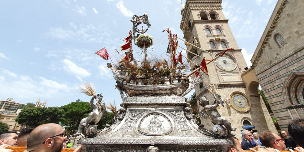 Messina quel Vascello guidato dal “vento divino”. Oggi la processione