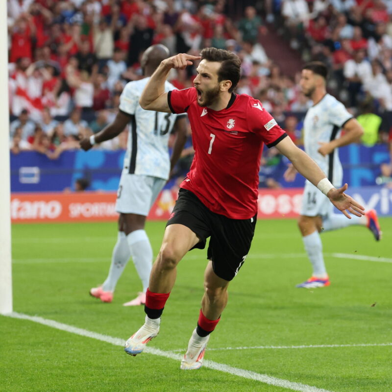 epa11440094 Khvicha Kvaratskhelia of Georgia celebrates after scoring the 1-0 goal during the UEFA EURO 2024 group F soccer match between Georgia and Portugal, in Gelsenkirchen, Germany, 26 June 2024. EPA/FRIEDEMANN VOGEL