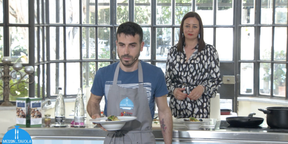 A Messin...Tavola gli spaghetti con le cozze: una tradizione... vincente. A Gianmarco Carnevale la settima sfida