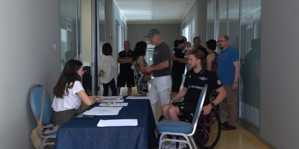 A Messina la traversata dello Stretto di dodici atleti paralimpici