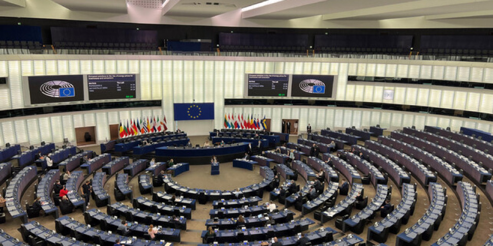 il parlamento europeo approva la risoluzione su gaza e chiede ai paesi ue il riconoscimento della palestina