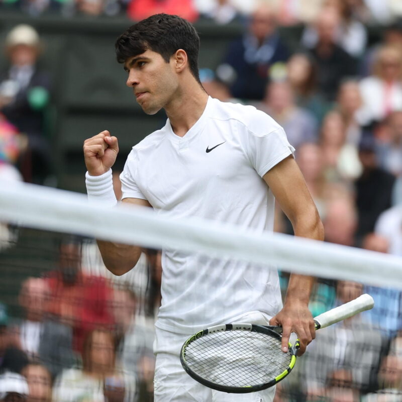 epa11474405 Carlos Alcaraz of Spain reacts during his Men's Singles semifinal match against Daniil Medvedev of Russia at the Wimbledon Championships, Wimbledon, Britain, 12 July 2024. EPA/NEIL HALL EDITORIAL USE ONLY