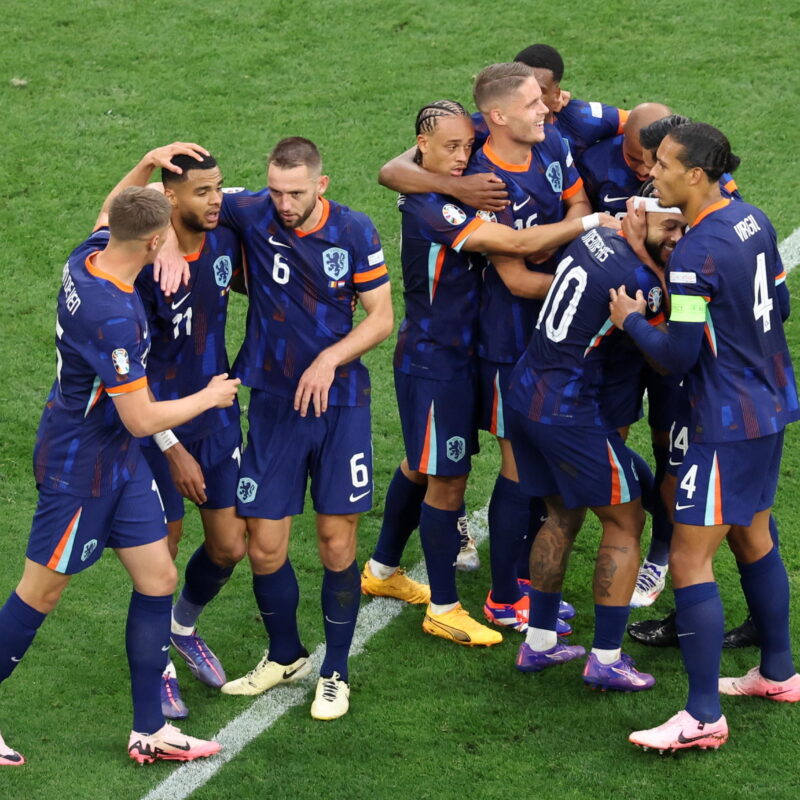 epa11453211 Players of the Netherlands celebrate the 2-0 lead during the UEFA EURO 2024 Round of 16 soccer match between Romania and Netherlands, in Munich, Germany, 02 July 2024. EPA/GEORGI LICOVSKI