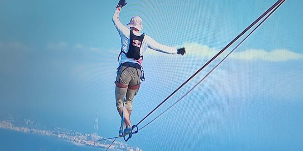 Messina, una mattinata con il naso all'insù per l'impresa di Jaan Roose. LE INTERVISTE