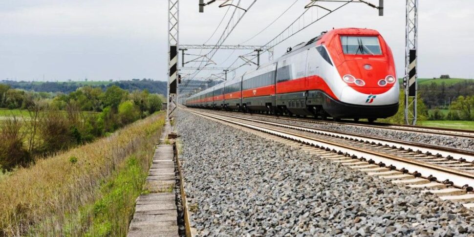 Treni, ritardi di oltre un