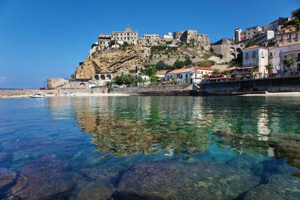 Bandi europei FEAMPA, tutela e il ripristino della biodiversità marina in Calabria: cinque progetti finanziati