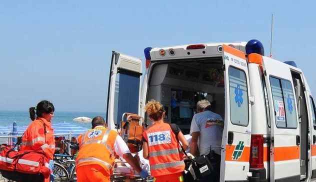 Tragedia in spiaggia a Montalto di Castro: 17enne muore travolto da…