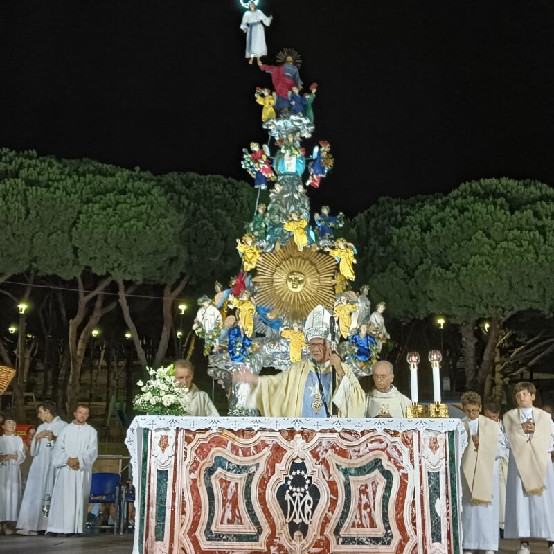 Messina attende la Vara e si (ri)mette in cammino con la messa sotto il Cippo FOTO | VIDEO