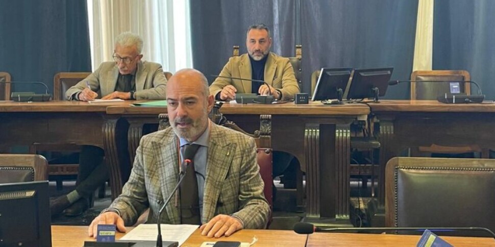 Polemica sui palazzoni nelle aree sbaraccate, parla l'assessore Mondello: "Impossibile reperire sul mercato tutti gli alloggi"