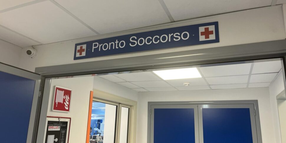 Cantiere pronto soccorso “Martino” di Messina: in corso intervento per riparare un tubo della rete fognaria