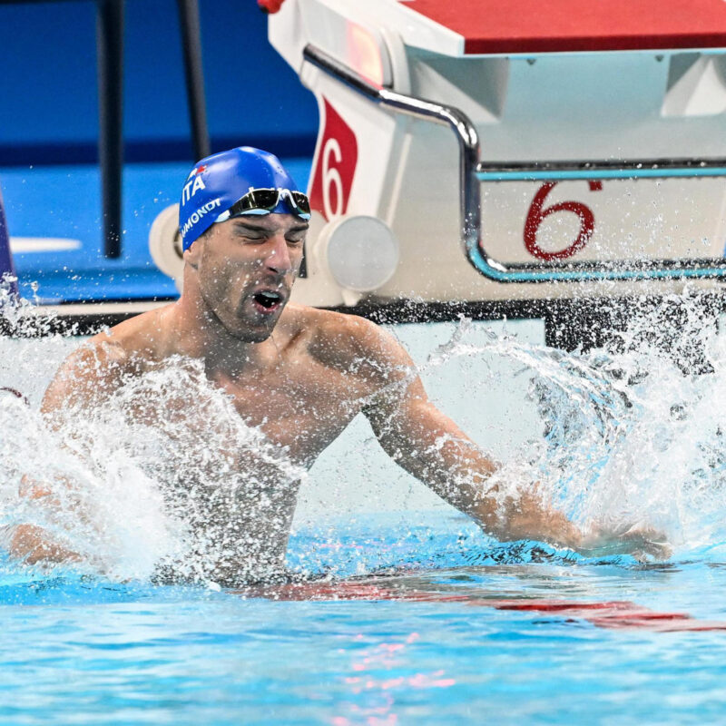 Stefano Raimondi alle Paralimpiadi di Parigi, 30 agosto 2024.Stefano Raimondi ha vinto l'oro nei 100 rana SB9 alle Paralimpiadi di Parigi. L'italiano ha guidato per l'intera gara, chiudendo con un largo vantaggio la prima vasca e tenendo poi nella seconda.ANSA/CIP/AUGUSTO BIZZI+++ HANDOUT PHOTO - NO SALES - EDITORIAL USE ONLY - NPK+++