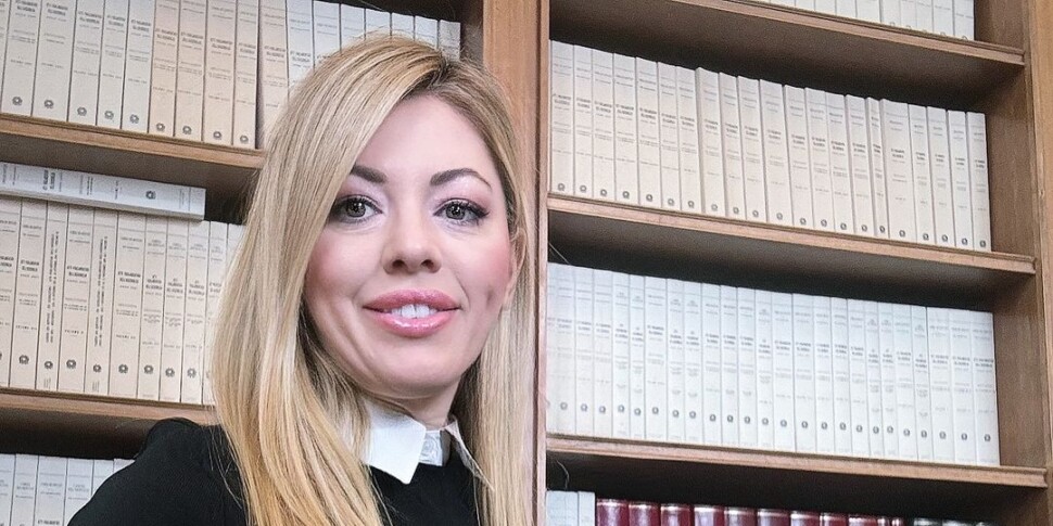 Sotto la lente pc e cellulari sequestrati a Maria Rosaria Boccia. Il legale di Sangiuliano: potrebbe avere altre registrazioni