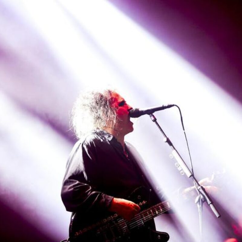 Singer Robert Smith of British rock band The Cure performs on stage during a concert in Lisbon, Portugal, 22 November 2016. EPA/NUNO FOX