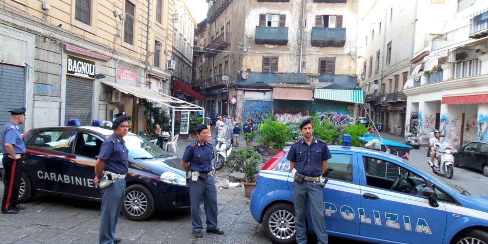 Rissa tra coetanei alla Vucciria di Palermo, accoltellato un 21enne: è grave