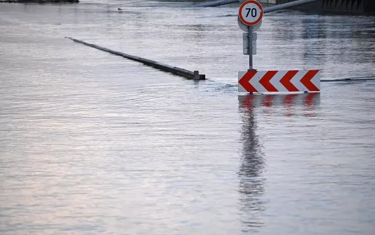 Ciclone Boris in Emilia Romagna, allerta rossa e scuole chiuse in gran parte delle province: paura a Modigliana