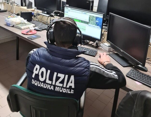 https://assets.gazzettadelsud.it/2024/09/polizia-squadra-mobile-626x485.jpg