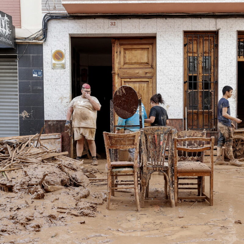 epa11692859 Residents salvage furniture in the flood-hit municipality of Paiporta, in the province of Valencia, Spain, 30 October 2024. The intense rainfall impacting the eastern part of the country resulted in at least 70 lives being lost in the province of Valencia and neighboring provinces due to the flooding. The State Meteorological Agency (AEMET) issued orange and red alerts for rainfall in multiple regions of east and southern Spain due to a DANA (isolated depression at high levels) phenomenon. The mayor of Paiporta, located about ten kilometers southwest of Valencia, confirmed that at least 34 people died in the municipality due to the flooding. EPA/MANUEL BRUQUE