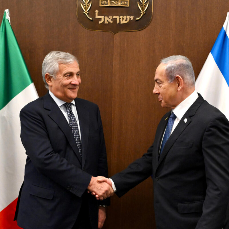 Il ministro degli Esteri Antonio Tajani, durante l'incontro con il Primo Ministro israeliano, Benjamin Netanyahu, Tel Aviv, 21 ottobre 2024. ANSA/ALESSANDRO DI MEOForeign Minister Antonio Tajani, during the meeting with Israeli Prime Minister Benjamin Netanyahu, Tel Aviv, 21 October 2024. ANSA/ALESSANDRO DI MEO