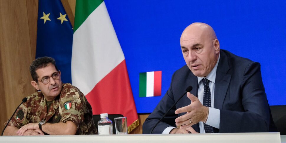 allerta terrorismo in italia 29 mila obiettivi vigilati riposizionati anche i militari all estero