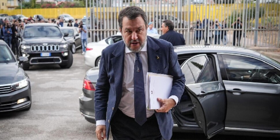 https://assets.gazzettadelsud.it/2024/10/Matteo-Salvini-970x485-1729269922.jpg