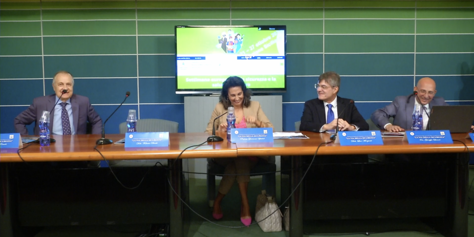 La via della sicurezza, confronto alla Gazzetta