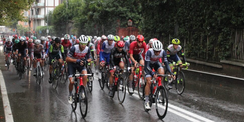 Maltempo, i ciclisti si fermano: annullata la "Tre Valli Varesine"