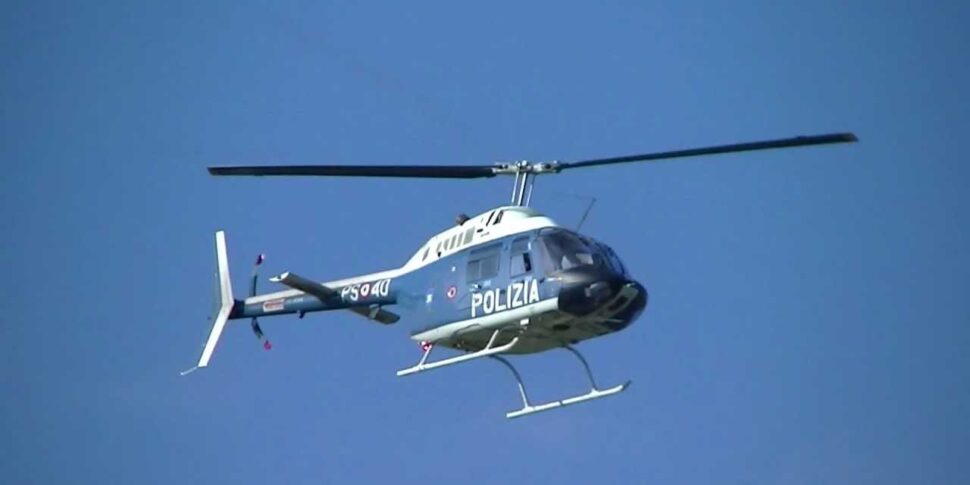 https://assets.gazzettadelsud.it/2024/10/elicottero-polizia-970x485.jpg