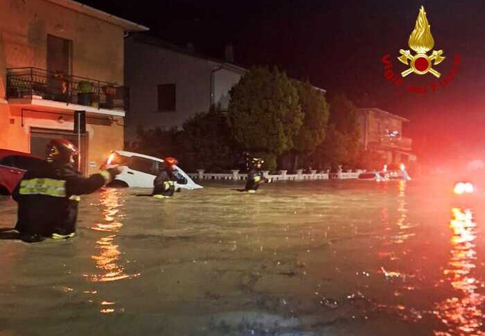 Maltempo al Centro Nord, il Pisano è sott