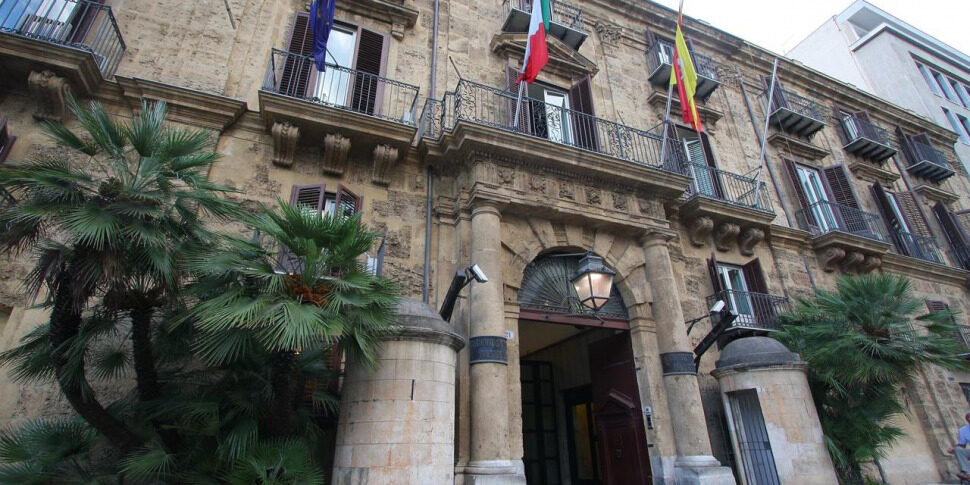 Sicilia: al via due concorsi per 79 funzionari alla Regione